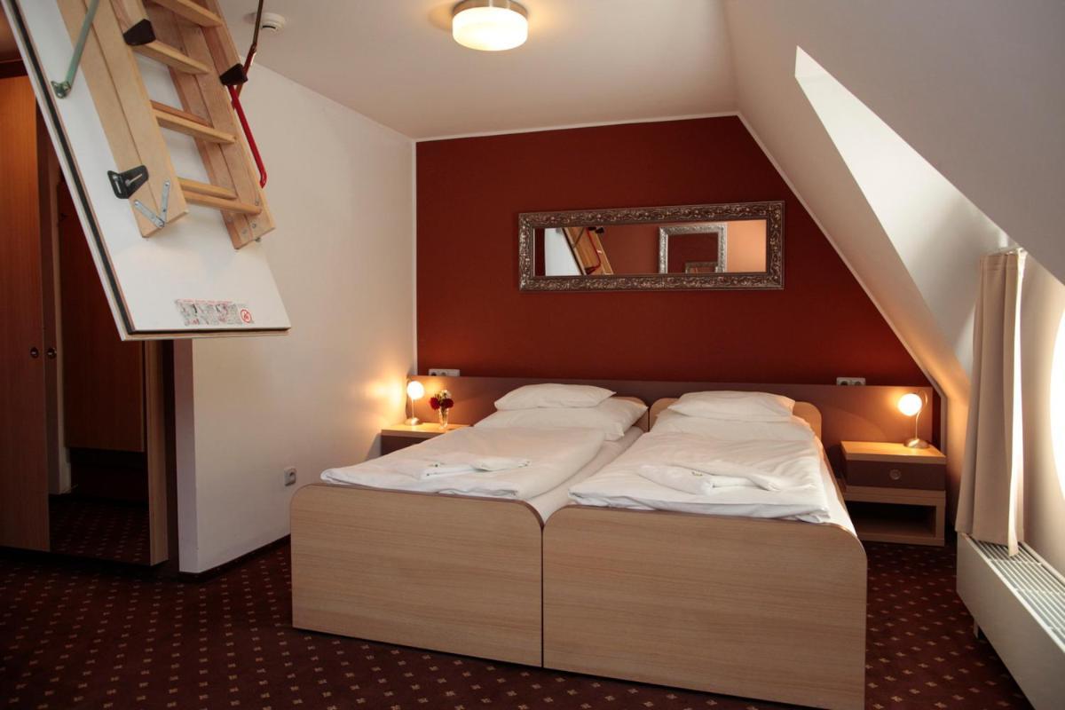 Hotel Zamek Berchtold Strančice Eksteriør bilde