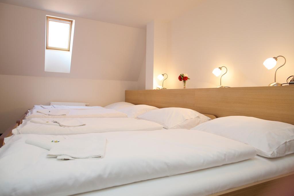 Hotel Zamek Berchtold Strančice Eksteriør bilde